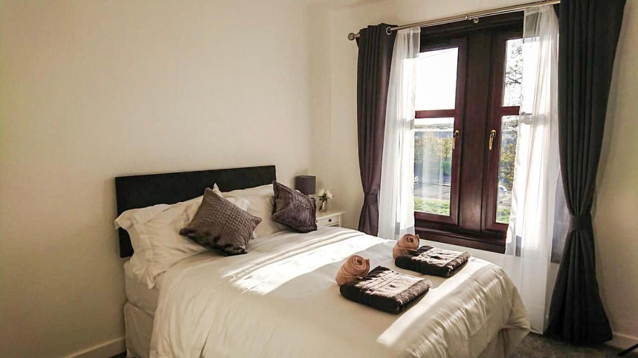 غلاسغو Carnock Road Apartment - Silverburn Shopping Centre المظهر الخارجي الصورة