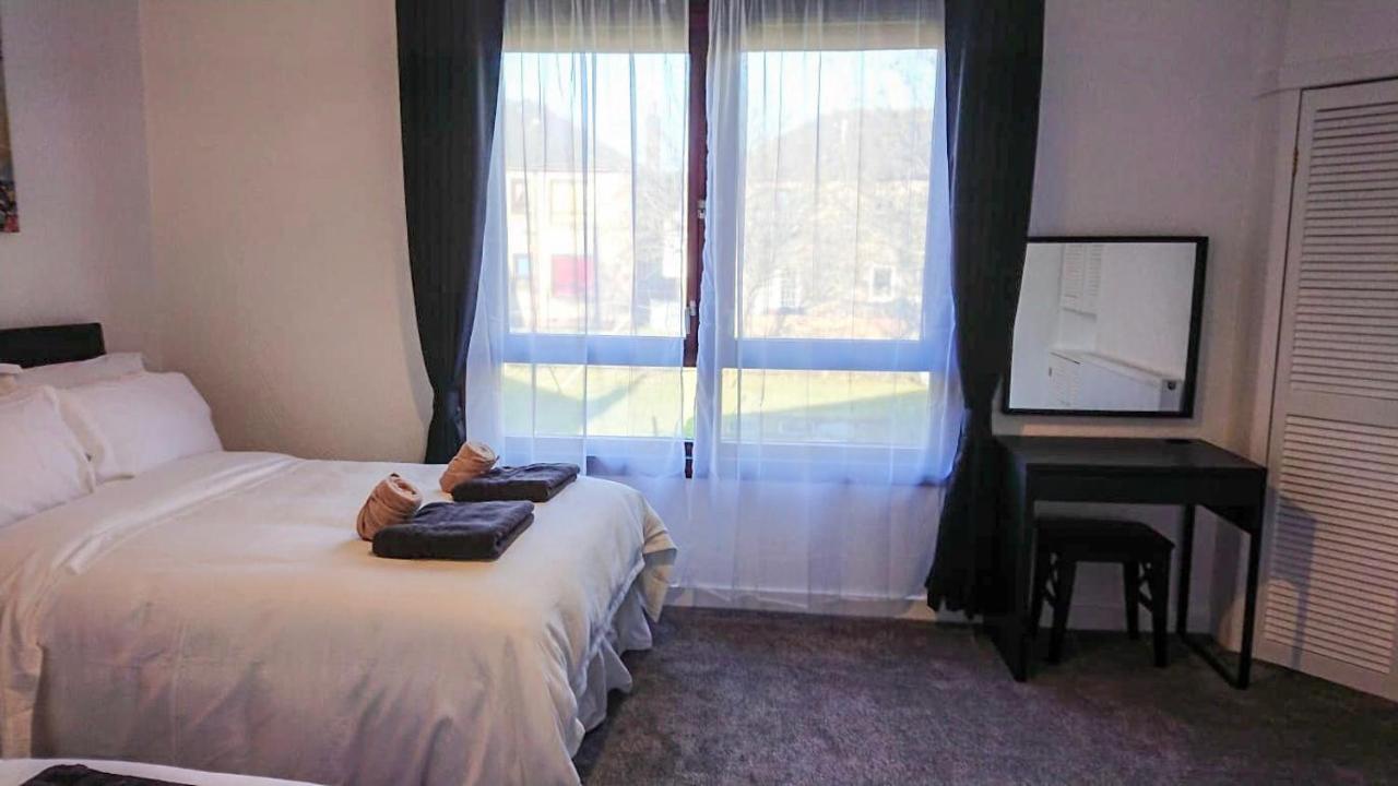 غلاسغو Carnock Road Apartment - Silverburn Shopping Centre المظهر الخارجي الصورة